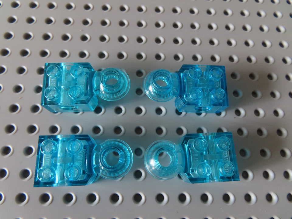 Lego 4 x Technic Stein 2x2 Gelenk Rotation 48170 transparent hellblau - Bild 1 von 1