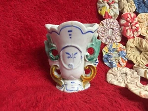 Vintage Mini Doppelhenkel Urne Multicolor Vase seltsame Designs klein seltsam - Bild 1 von 3