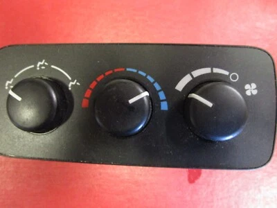 Jeep Commander 2006-10 usado conjunto de control de calor trasero negro Foto 1 de 2