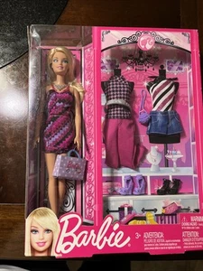 2012 Mattel blonde Barbie Puppe & Outfits N8820 BBX43 - Bild 1 von 3