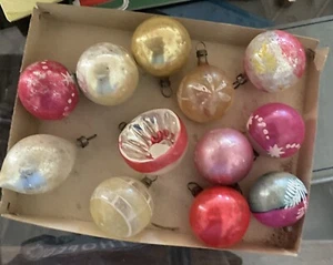 Antique Christmas ornaments - Picture 1 of 4