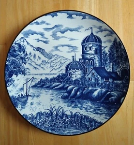 Vintage, Large Blue & White 'Charger' Plate (32cm diameter x 3.5cm depth) - EC - Picture 1 of 2