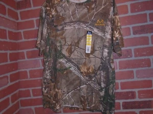 REALTREE MENS HUNTING CAMOFLAUGE TSHIRT SIZE LARGE NEW WITH STICKER - Picture 1 of 2