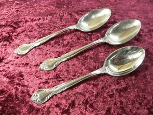 QUEEN'S FANCY 3 Oval Soup / Place Spoons Lyon Stainless Steel USA NICE - Picture 1 of 4
