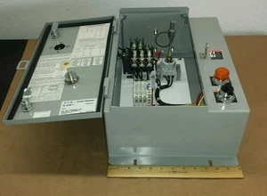 Cutler Hammer 84-32149-1 3R Enclosure Circuit Breaker w/ Motor Circuit Protector - Picture 1 of 9