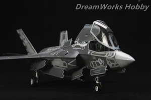 Trompetista construido ganador del premio 1/32 Marina de los Estados Unidos F-35C Lightning II VFA-147 NE406+PE - Imagen 1 de 24