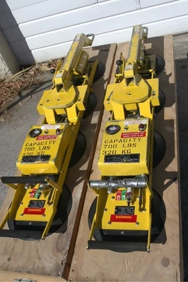 Woods Power Grip PC1104DC 700lb Capacity Glass Smooth Vacuum Lifter Battery - Image 1 of 4