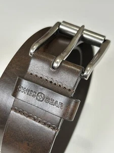 Cinturón Swiss Gear de cuero marrón 32-36 hebilla plateada genuina - Imagen 1 de 12