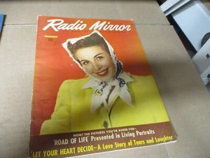 RADIO MIRROR Magazine November 1942 Cover Marjorie Bell A307 PB - Picture 1 of 6