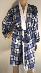 F.R.I.E.N.D.S Women's Wrap Around Robe Ducks Xs  includes Hat and Large Tee. - Picture 1 of 5