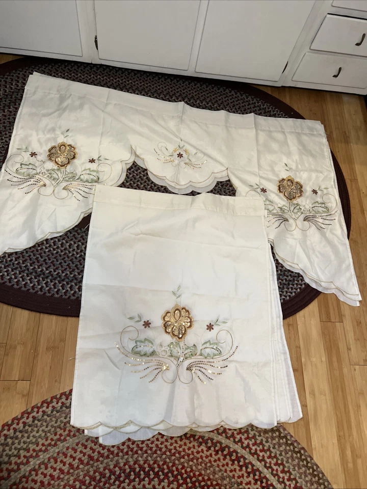 Cortinas Fillagree Dorado Y Lentejuelas Floral 4 Nivel 7 Paneles Foto 1 de 4