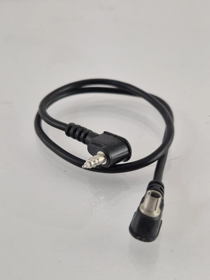 Cable negro punta afilada macho a especial para PC cable (10") cable de sincronización de flash Foto 1 de 4