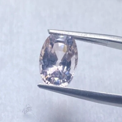 РЕДКИЙ ЧИСТЫЙ СВЕТЛО-РОЗОВЫЙ ТУРМАЛИН, 4,12 КАРАТА, 11,4 X 7,9 X 7,1 ММ, КОЛЛЕКЦИОННЫЙ ТОВАР - Изображение 1 из 4