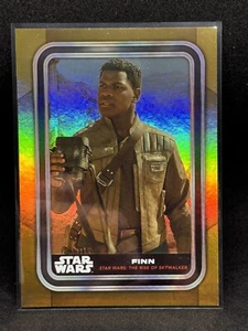 2023 Topps Star Wars Finn #11 Gold Foil - Picture 1 of 2