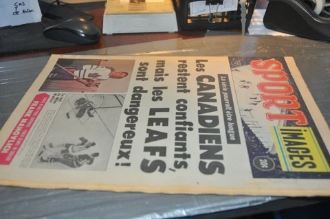 Sport images 1967 newpaper hochey montreal canadiens frank mahovlich poster nhl Cover