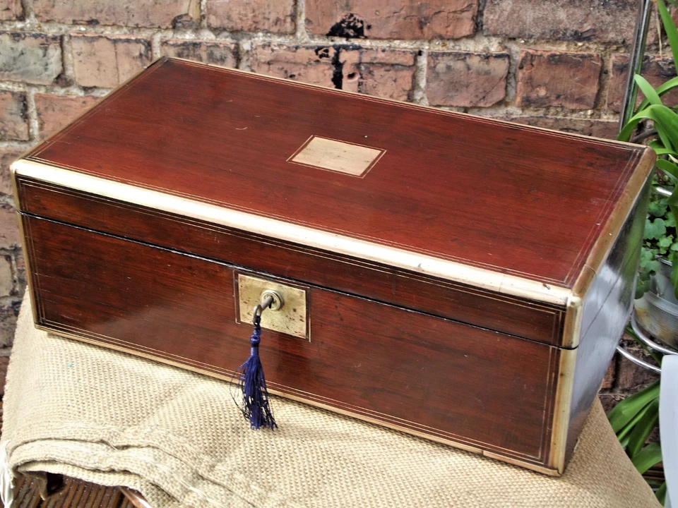 Brass edged Rosewood Writing Slope with 2 locks and keys and 3 secret drawers - Image 1 of 4