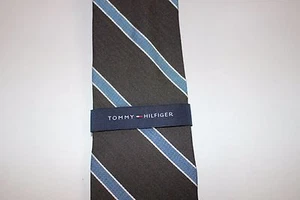 Corbata para hombre TOMMY HILFIGER mezcla de seda a rayas oliva CLÁSICA NUEVA $65 - Imagen 1 de 5