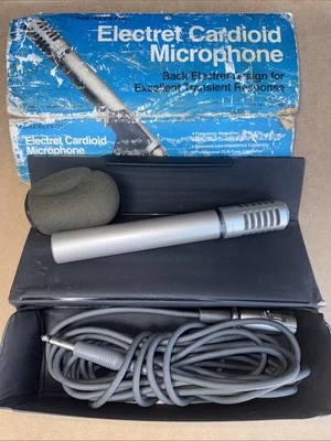 Realistic 33-1080 Back Electret Cardioid Microphone W/cord - Image 1 of 4