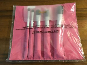 Neiman Marcᴜs Makeup Brush Set + Metallic Pink Travel Roll NEW SEALED PACKAGING - Picture 1 of 5