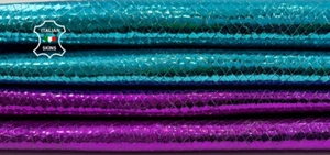 METALLIC BLUE & FUCHSIA SNAKE PRINT ON Goatskin Leather 2 skins 8sqf 0.9mm C4369 - Picture 1 of 7