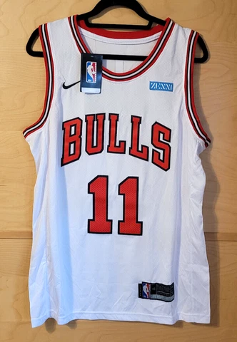 DEMAR DEROZAN Chicago Bulls - NIKE White Basketball Jersey SIZE 48 MED NEW NWT Cover