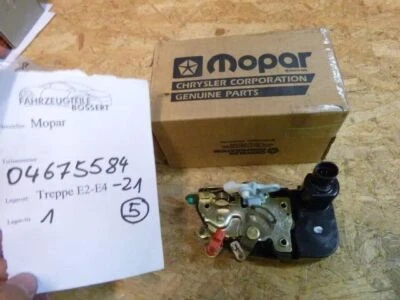 Cerradura puerta delantera derecha Chrysler Voyager GS '96-'00 4675584 Mopar Foto 1 de 4