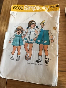1975 ORIGINAL SIMPLICITY SEWING PATTERN 6866 toddler clothes size 1 CUT FREE P&P - Picture 1 of 4