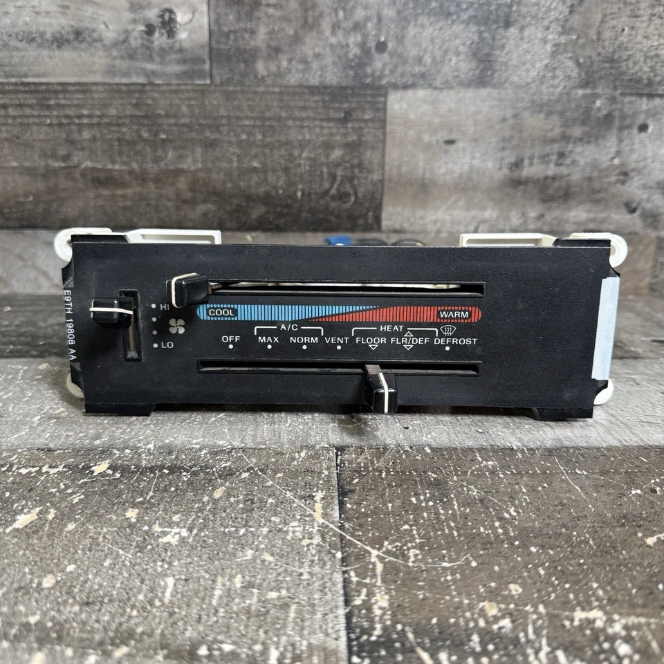 1988 - 1991 年福特 F150 F250 F350 气候控制空调除霜热温原始设备制造商 — 第 1/4 张图片