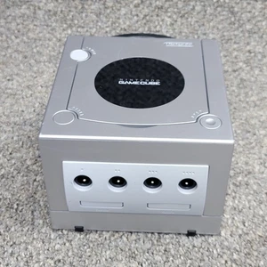 Nintendo Game Cube Console Silver Model # DOL-101 USA ( Untested ) - Picture 1 of 24