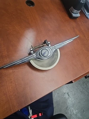 Chrysler Pt Cruiser 2001, 2002 2003 manual manija maletero pestillo dorado Foto 1 de 4