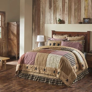 Pip Vinestar Twin Quilt 70Wx90L - Picture 1 of 6