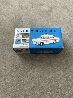 Vanguard VA44001 SUSSEX POLICE AUSTIN A60 CAMBRIDGE - Image 1 of 3