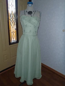 Mori Lee bridesmaid formal evening gown Sz 7-8 lime - Picture 1 of 8