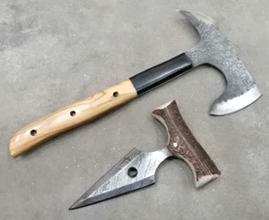 Hatchet personale personalizzato con impugnatura in legno di ulivo e pugnale con impugnature corna di cervo - Foto 1 di 4