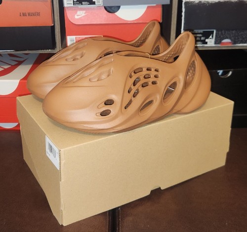 Adidas Yeezy Foam Runner ' Clay Red' Sz 10