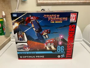 Transformers The Movie Studio Series 86 Commander Class Optimus Prime In Hand US - Picture 1 of 6