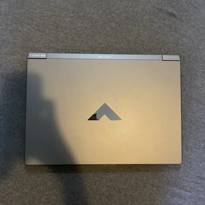 Portátil para juegos HP Victus 15.6" I5-12450H/8GB/512GB SSD/GEFORCERTX3050 Foto 1 de 4