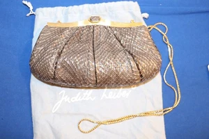Bolso sin asas vintage Judith Leiber Python GRIS detalles en tono dorado - Imagen 1 de 10