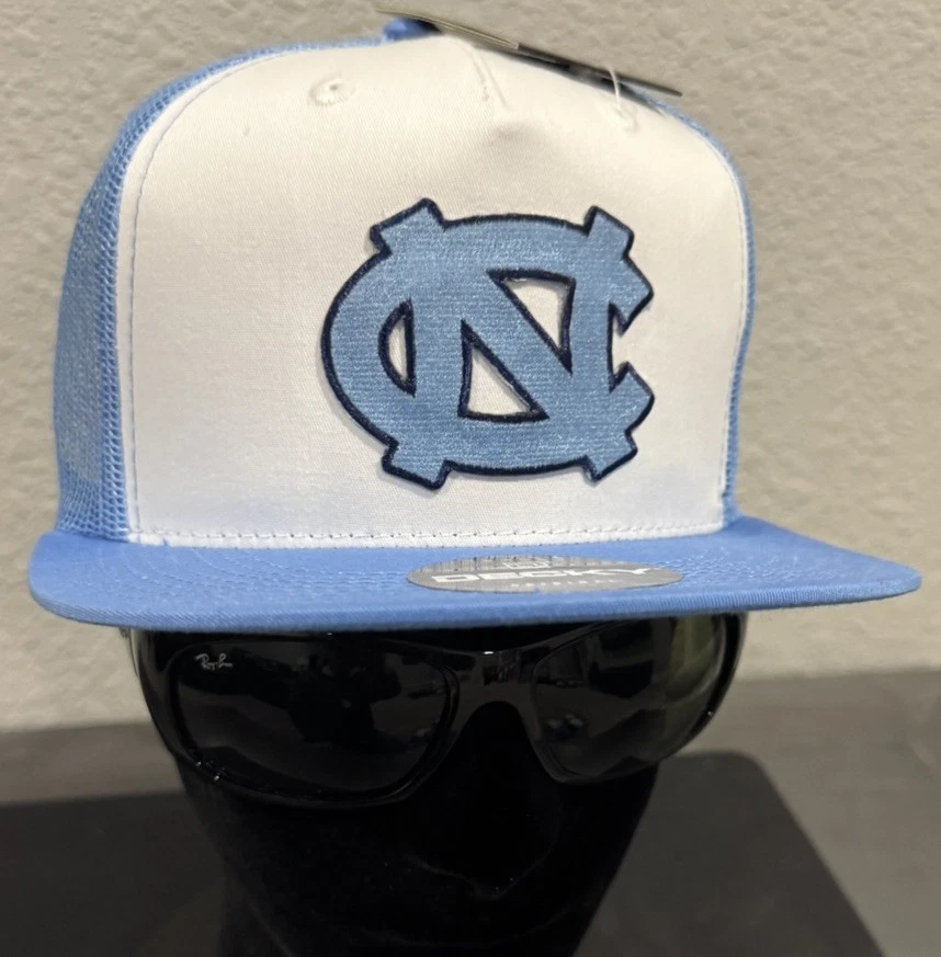 UNC North Carolina Tar Heels NC Clásico Logo Azul Camionero Snapback Sombrero NUEVO 🐏 Foto 1 de 4
