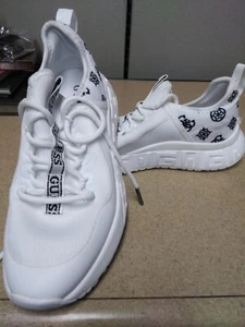 GUESS Women's Carlan Sneaker Size 7 - Picture 1 of 6