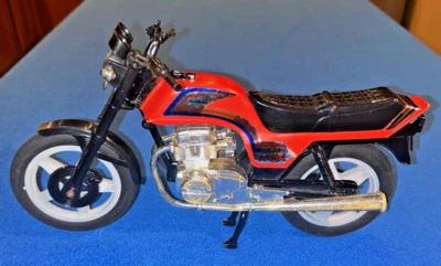 Honda CB400T Hawk Motorcycle Diecast and Plastic Toy 1978 Tootsietoy - Image 1 of 4