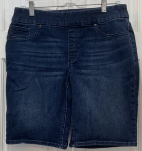 Chico’s Petite Slim Leg Pull On Jean Shorts Women’s US Size 6P (32x10) - Picture 1 of 4