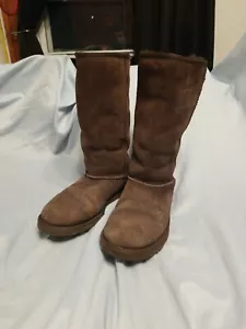 Ugg Classic Tall 5229Y Boots, Big Girls Size 6, Chestnut brown - Picture 1 of 3