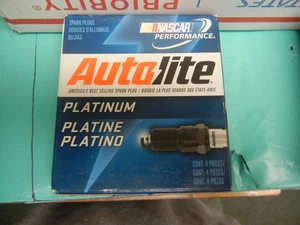 Auto Plus/Autolite AP5405 SET OF 4 Spark Plugs - Picture 1 of 3