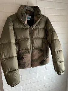 Ladies Columbia Puffer Olive/Camo Size L - Picture 1 of 12