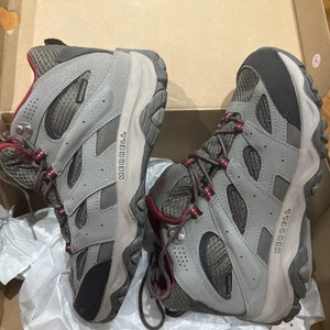 Size 6 M Merrell Moab 3 Mid Waterproof Hiking Boots Big Kids Boys Girls - Picture 1 of 7
