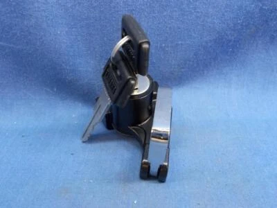 Yamaha 4R0-21308-00. Cabide de capacete fabricante de equipamento original. Compatível com Yamaha XS1100 (78-81). - Imagem 1 de 4