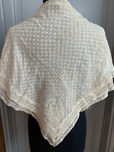 Remarkable French 1860s Lace shawl - Handmade embroidery on Fine Linon 90cm by88