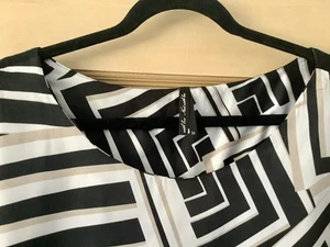 FUC Lovely NEXT Black & White Satin Blouse/Tunic - Size 24 - Picture 1 of 4