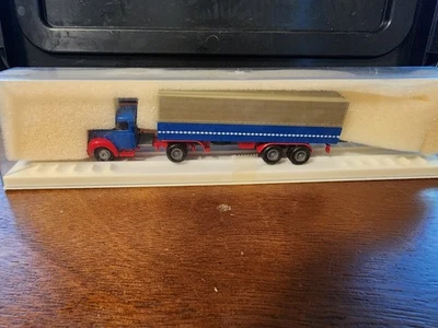 Magirus-Deutz round hood flatbed saddle pull + tarpaulin blue box Brekina... - Image 1 of 3